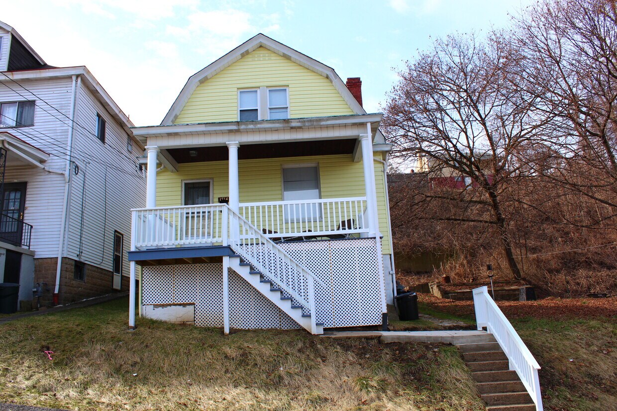 Primary Photo - 1714 Dagmar Ave