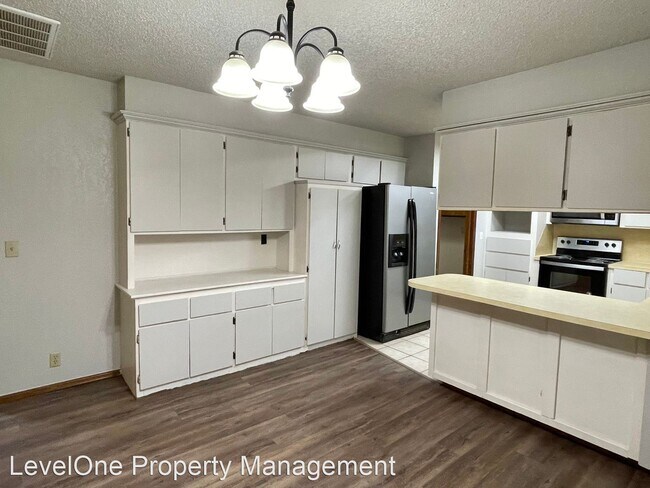 Building Photo - 3 br, 2 bath House - 903 Northbrook Avenue