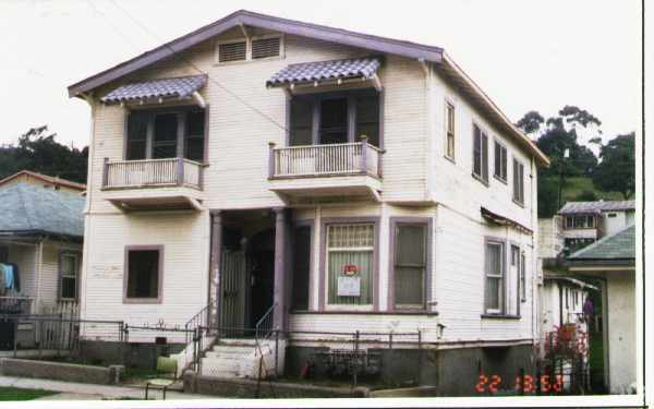 Foto del edificio - 441-443 Solano Ave