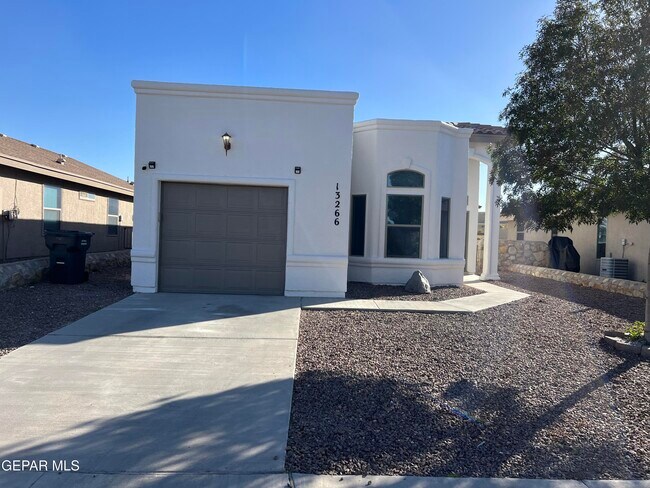 Foto del edificio - 13266 Kestrel Ave