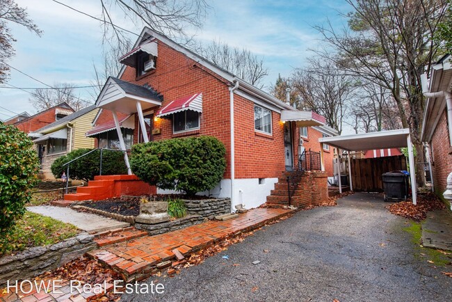 Building Photo - 3 br, 1 bath House - 413 N Hite Ave