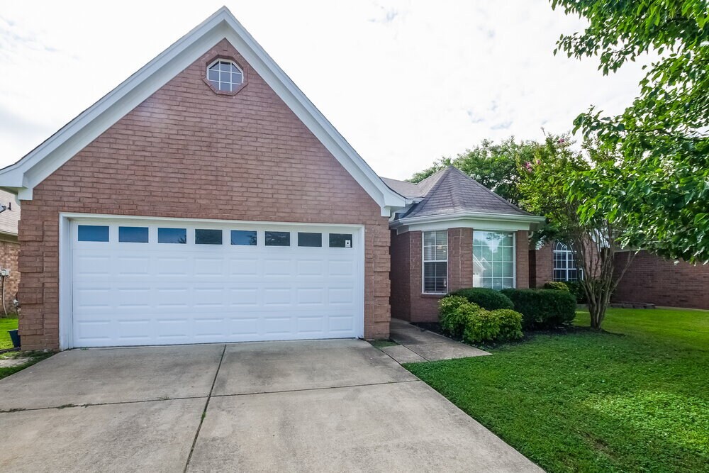 Foto principal - 8408 Cross Point Dr