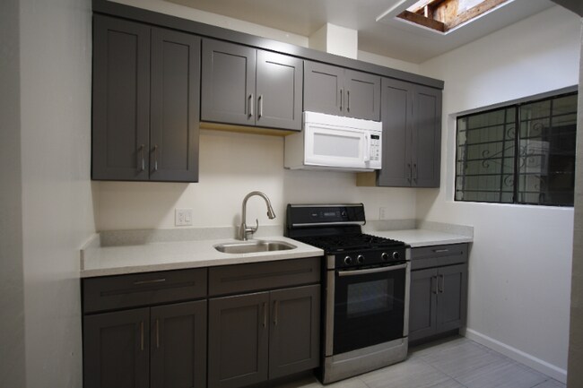 Foto del edificio - 2630 14th Ave
