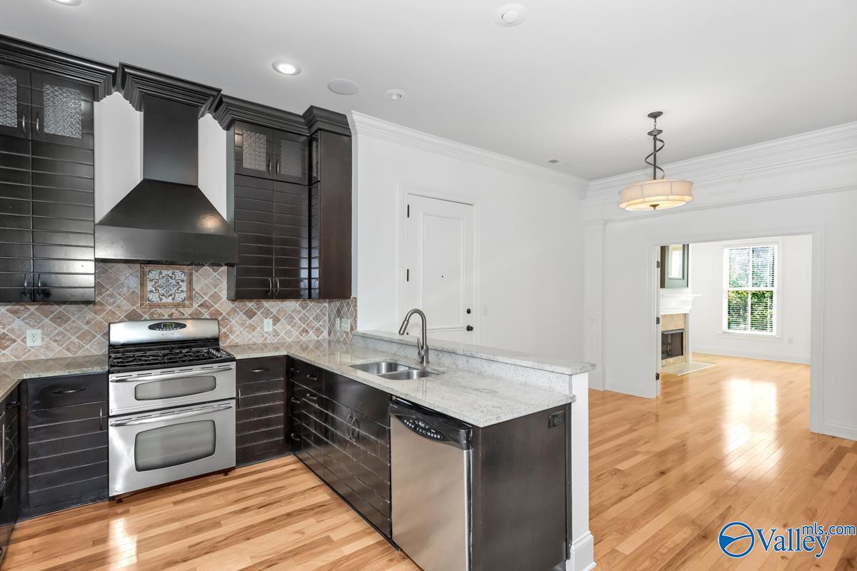 Foto principal - 67 Town Center Dr NW