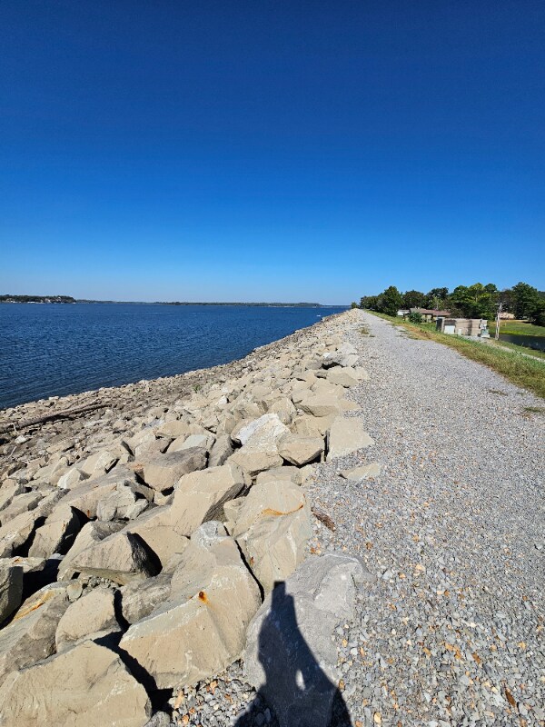 Foto del edificio - 211 N Grace St