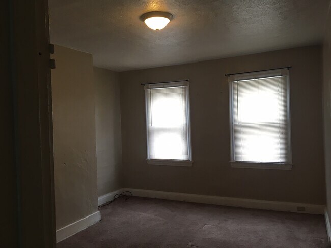 Foto del edificio - 207 Boggs Ave