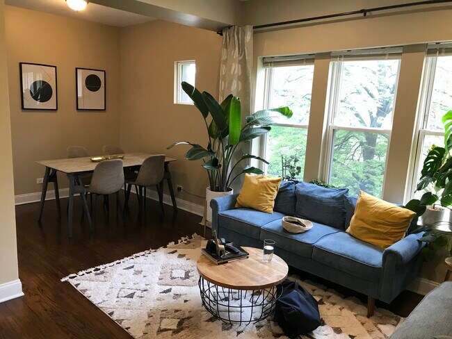 Foto del edificio - 3234 W Grace St