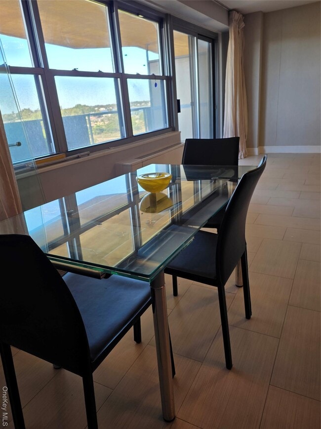 Foto del edificio - 18-05 215th St