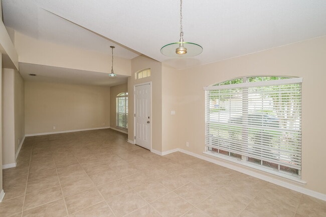 Building Photo - 12306 Bucks Harbor Dr S