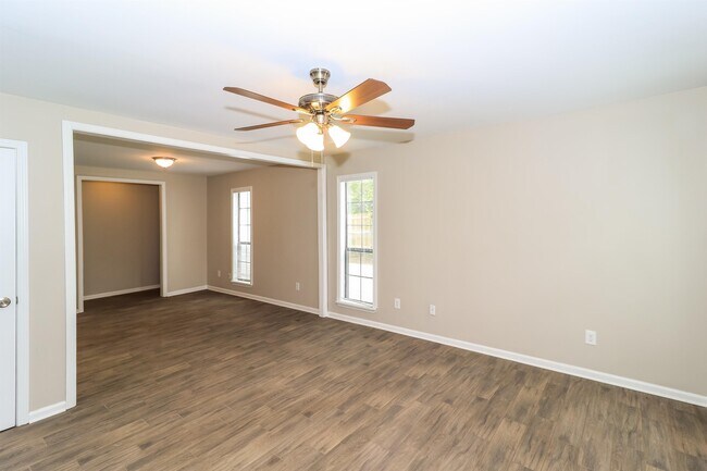 Building Photo - 2159 Bobolink Trail