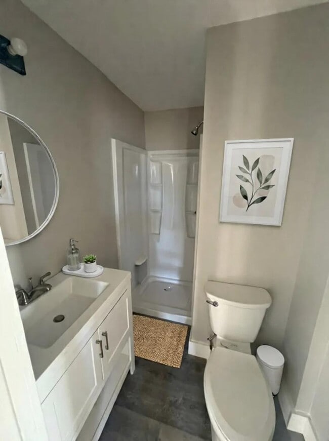 Building Photo - 406 Fisher Ferry St