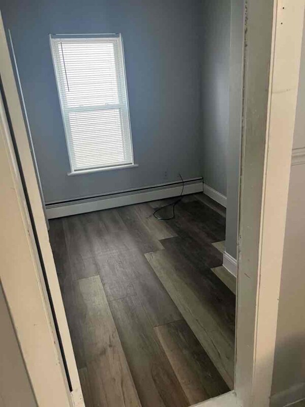 19 Thompson St Unit B, Sanford, ME 04073 Room for Rent in Sanford, ME