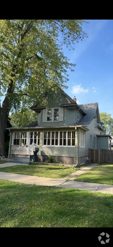 Building Photo - 412 Maple Ave