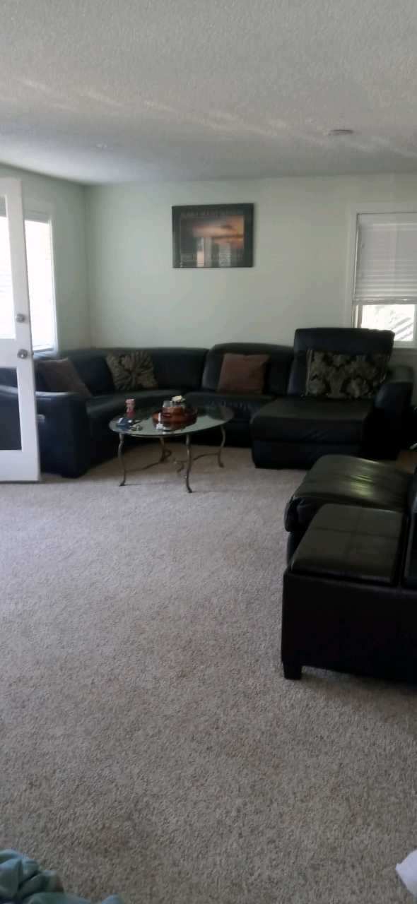 Living room - 17403 NE 45th St