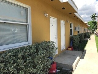 Foto del edificio - 767 W 2nd Ave