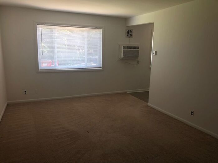 ONE BEDROOM Rhawnhurst 19111 House for Rent in Philadelphia, PA