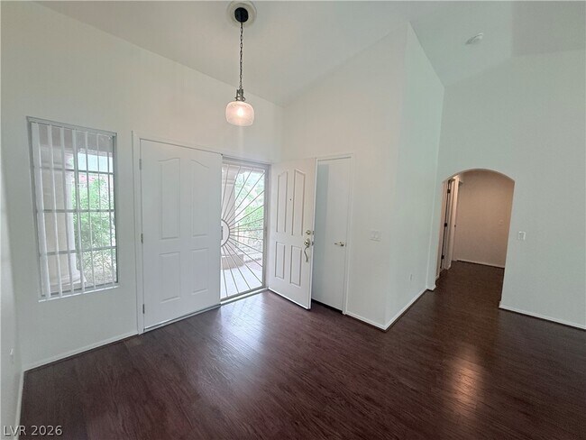 Foto del edificio - 9709 Blue Bell Dr