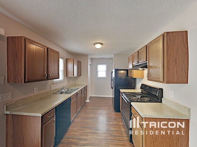 Foto del edificio - 113 Fox Grove Cir