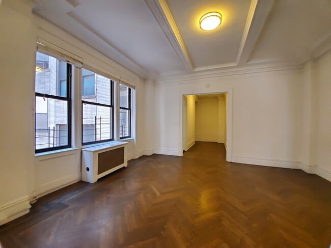 Foto del edificio - 200 W 58th St