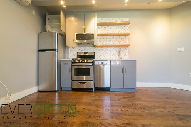 Foto del edificio - 417 Throop Ave