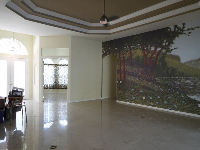 Building Photo - Luxurious 4/4/3 Lexington Pool Home in Pin...
