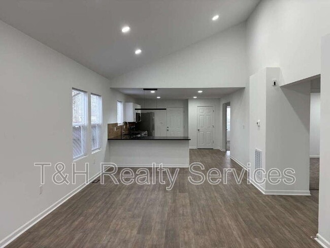 Building Photo - 408 N Berwick Ave