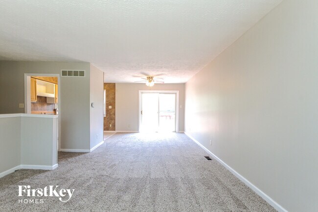 Foto del edificio - 4639 Thornleigh Dr
