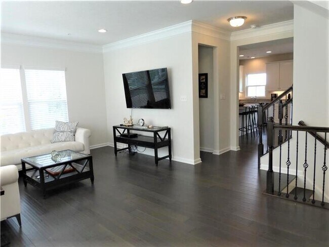 Foto del edificio - 325 Cross Creek Dr