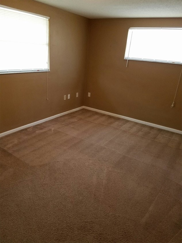 Building Photo - 7043 Stone Rd