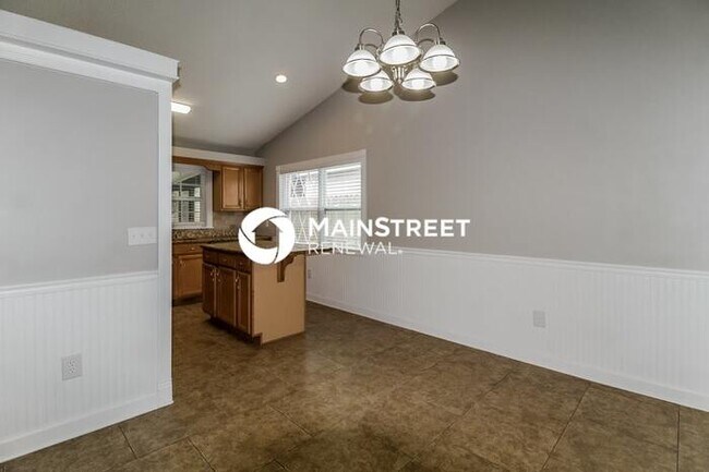 Building Photo - 3 Bedroom Pet-Friendly Home in APOPKA, FL with Main Street Renewal