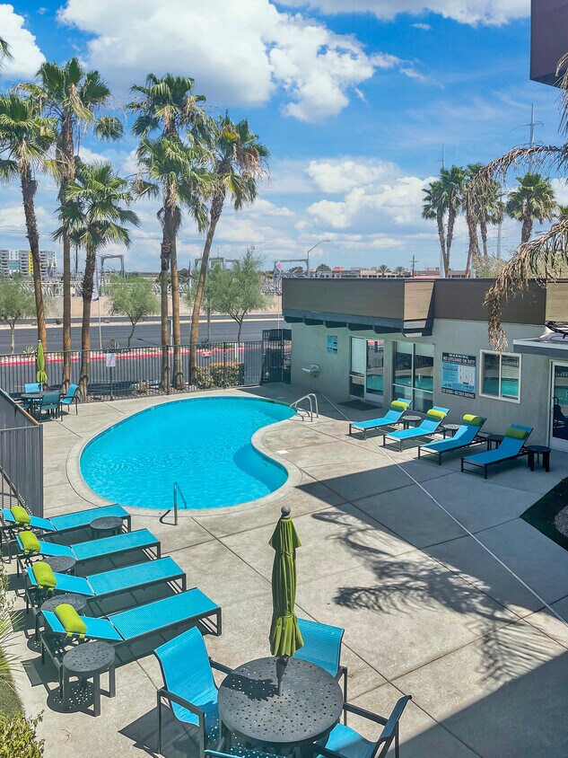 The Point at Flamingo Apartments in Las Vegas, NV
