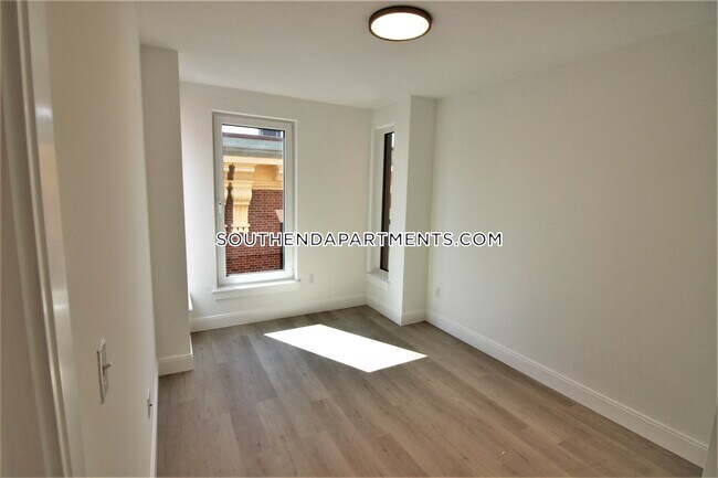 Foto del edificio - 1 Newcomb St