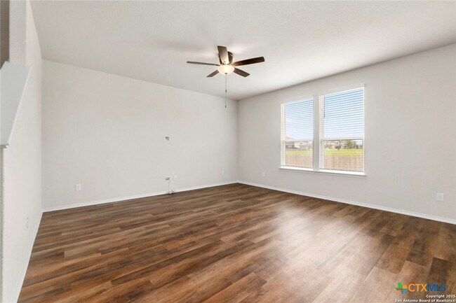Building Photo - 162 Hazy Glade Dr