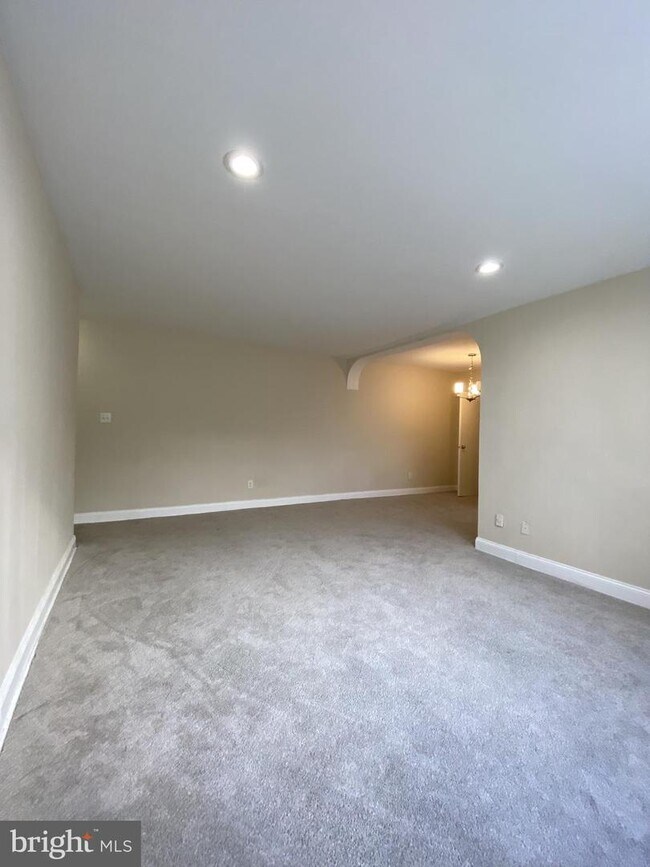 Foto del edificio - 4000 E St SE