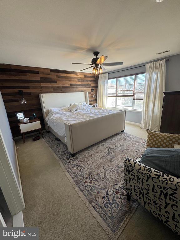 Foto del edificio - 43 S Poplar St