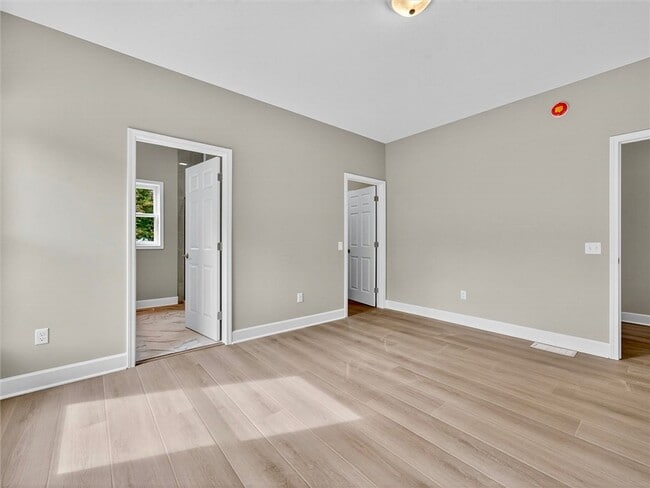 Building Photo - 1119 Wall Rd