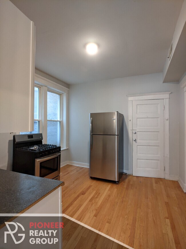 Foto del edificio - 3542 N Halsted St
