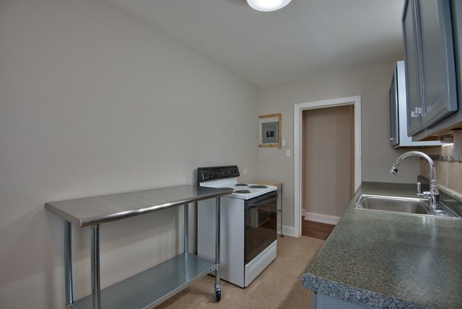 Foto del edificio - 1301 Clarendon St