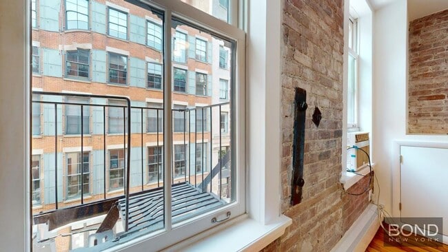 Building Photo - 33 Crosby St