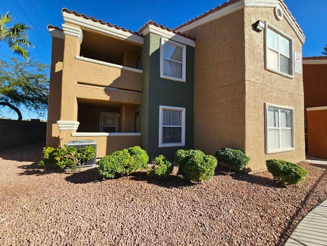 Foto del edificio - COZY 2 BEDROOM 2 BATH IN GATED SW COMMUNITY!