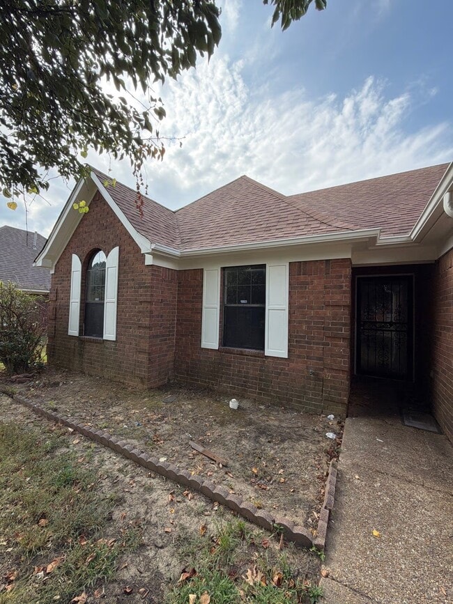 Building Photo - 6851 Stevenwoods Ave
