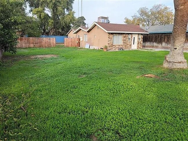 Foto del edificio - Fresno.
