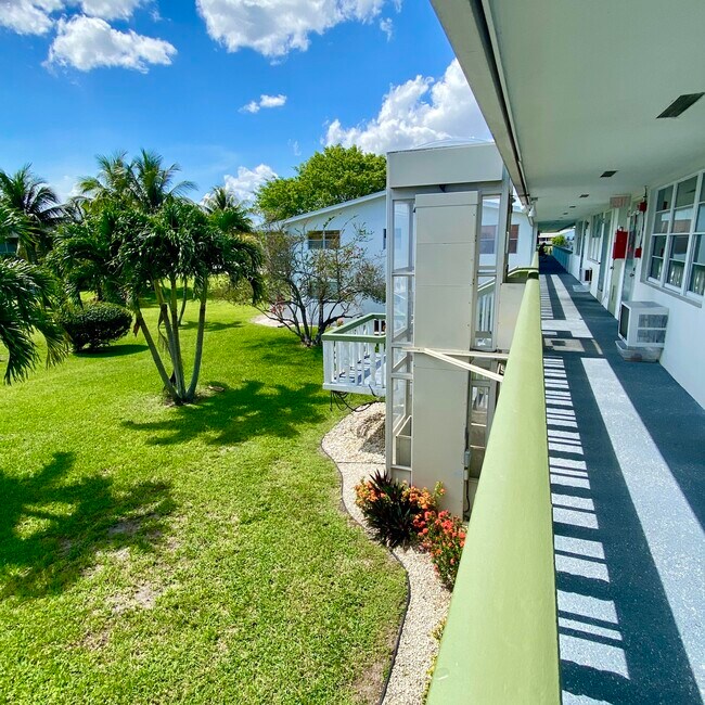 Foto del edificio - 397 Markham R