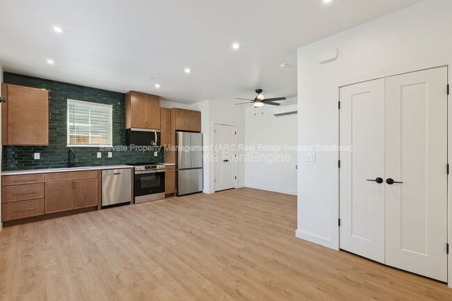 Photo - 1624 NW 17th St Apartment