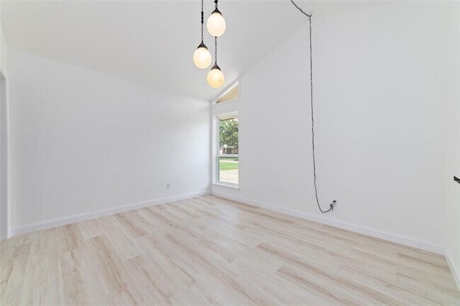Foto del edificio - 5819 De Lange Ln