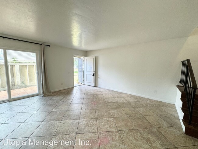 Building Photo - 2 br, 1.5 bath House - 842 Yankee Point Way