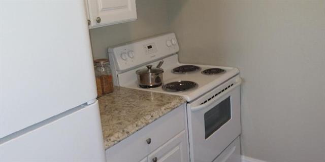Primary Photo - 612 Londonderry Ln