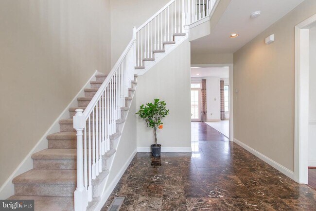 Foto del edificio - 17 Landon Way