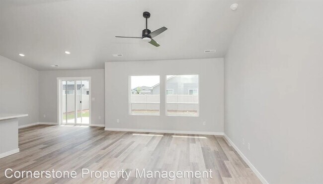 Foto del edificio - 4 br, 2 bath House - 2213 W Minerva St