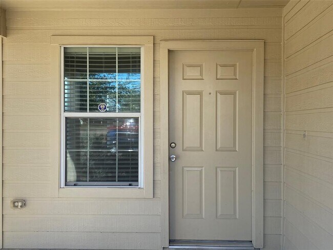 Building Photo - 22303 Bellow Glen Dr